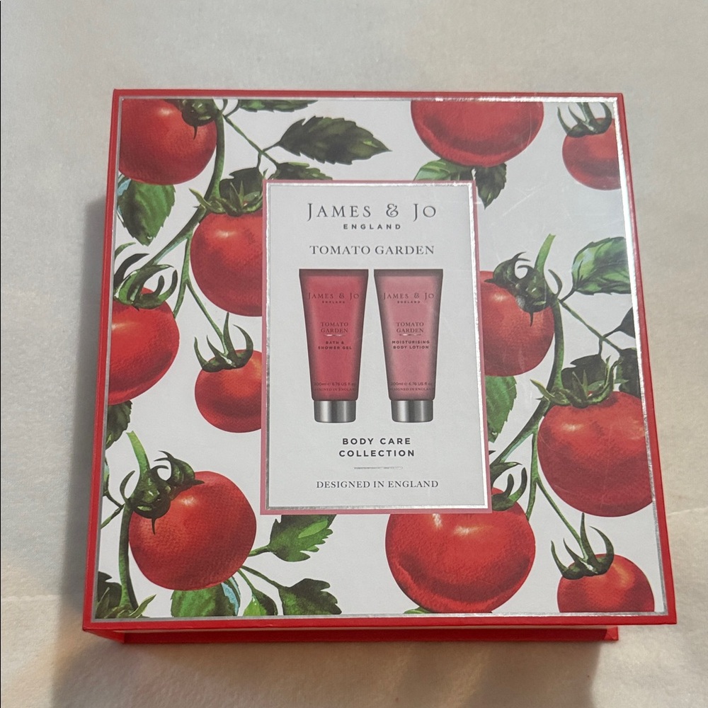 James & Joy Tomato Garden Body Wash Set - Red